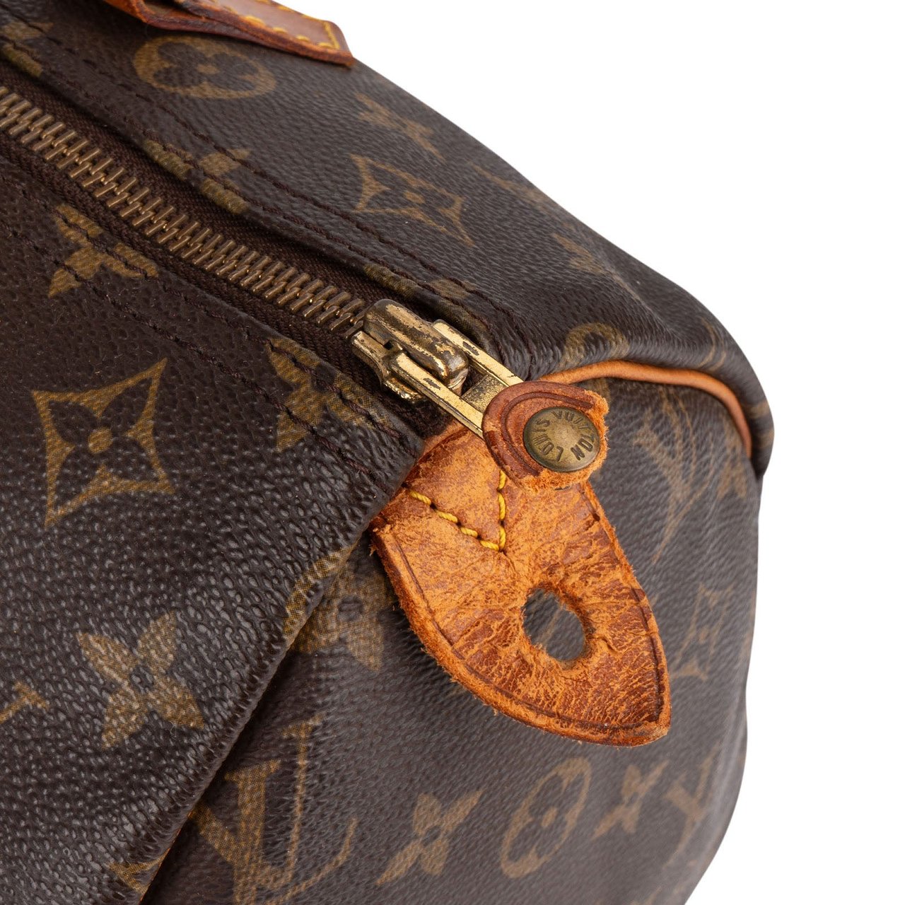 Louis Vuitton Louis Vuitton Monogram Canvas Speedy 30 Handbag Bruin