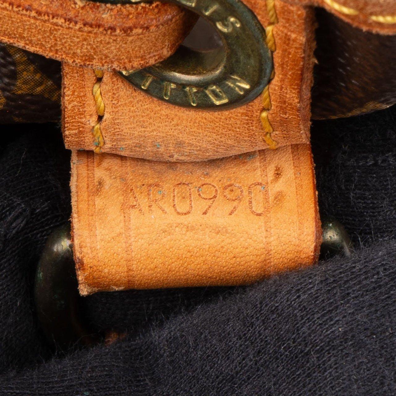 Louis Vuitton Louis Vuitton Monogram Canvas Sac Noé Petit Shoulder Bag Bruin