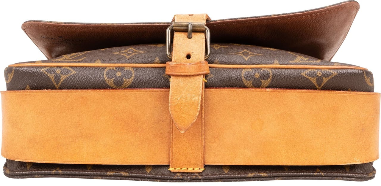 Louis Vuitton Louis Vuitton Monogram Canvas Cartouchiere GM Crossbody Bag Bruin