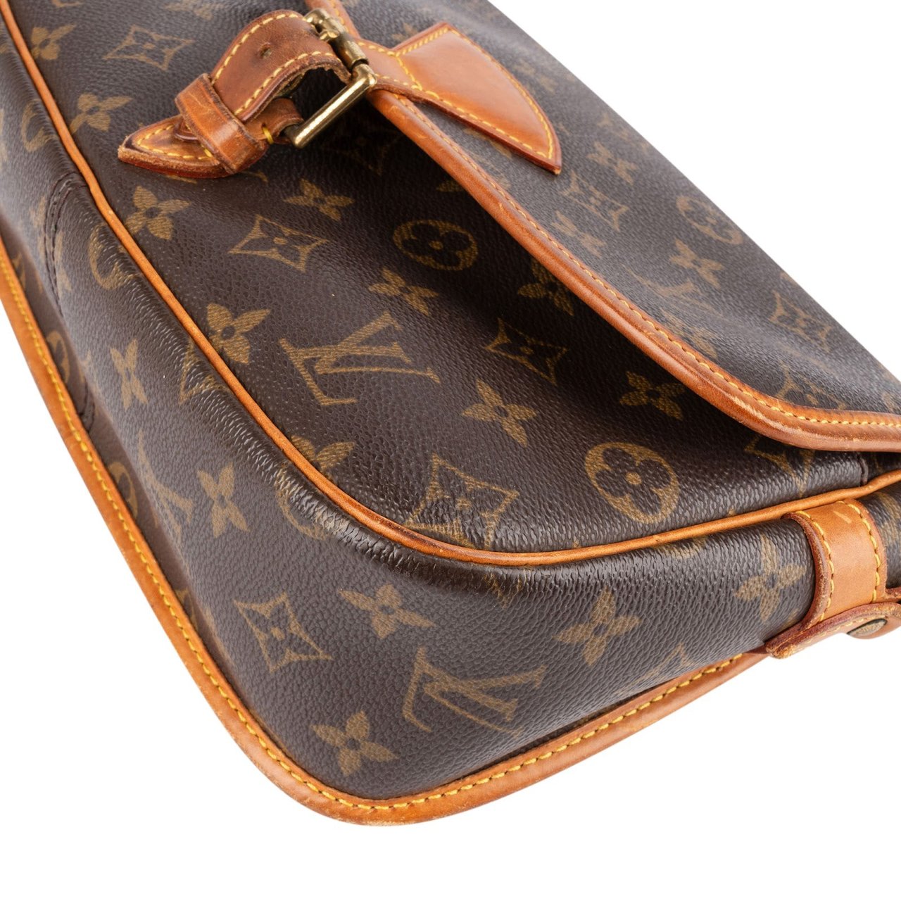 Louis Vuitton Louis Vuitton Monogram Canvas Sologne Crossbody Bag Bruin
