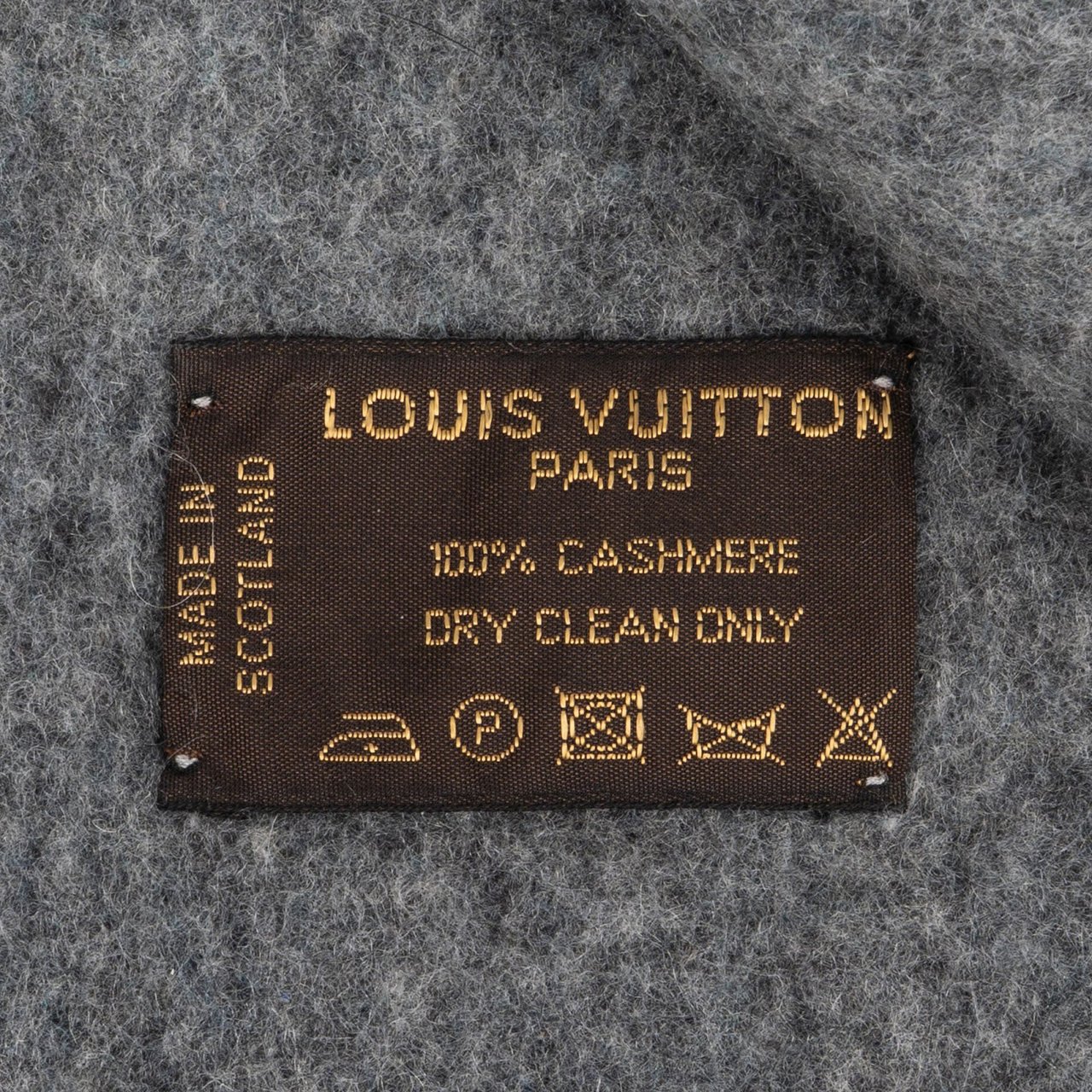Louis Vuitton Louis Vuitton Grey Cashmere Schal Scarf Donkergrijs