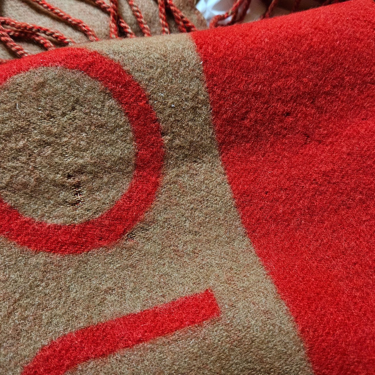 Louis Vuitton Louis Vuitton Cashmere Monogram Cardiff Schal Scarf Rood