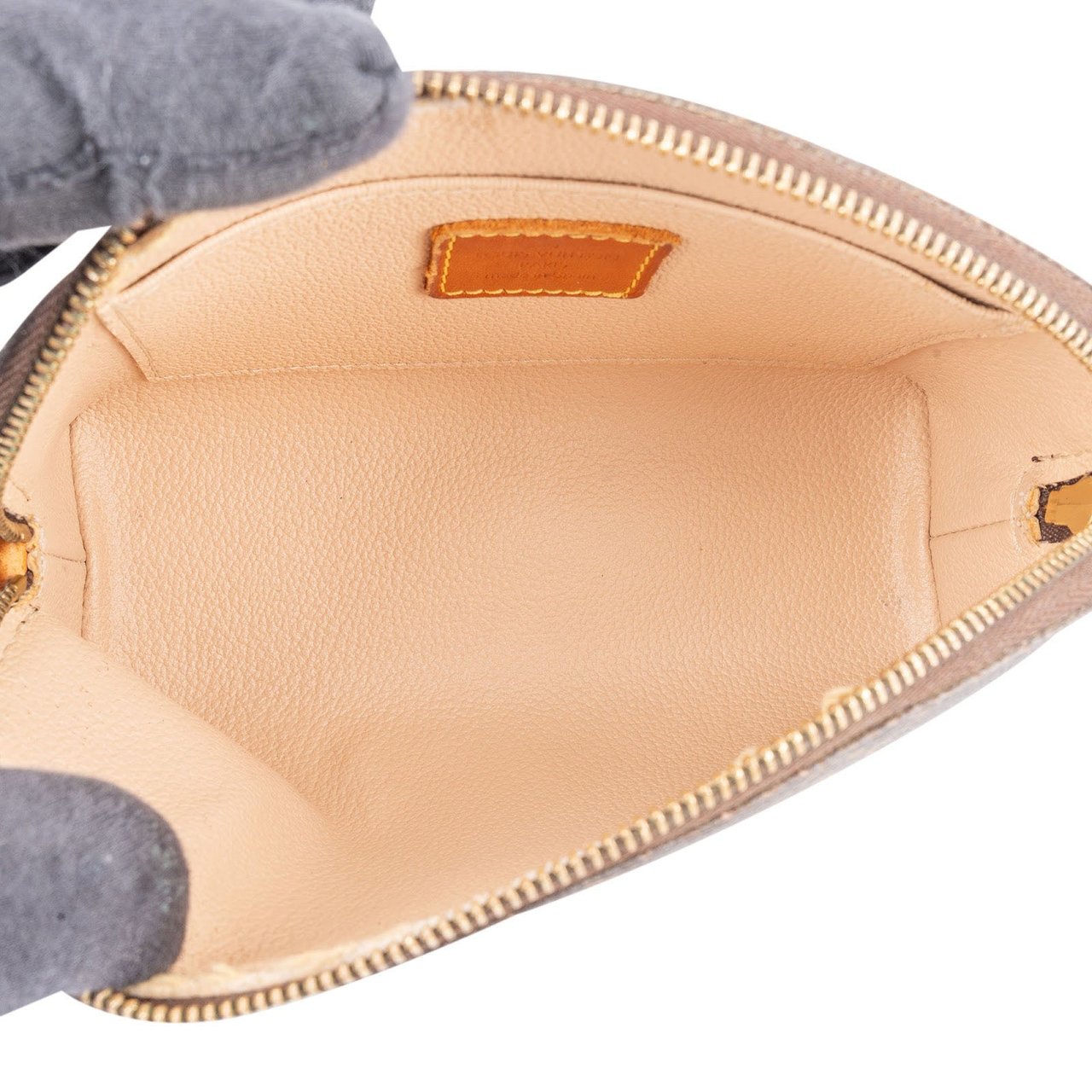 Louis Vuitton Louis Vuitton Monogram Canvas Cosmetiques Pouch Bruin