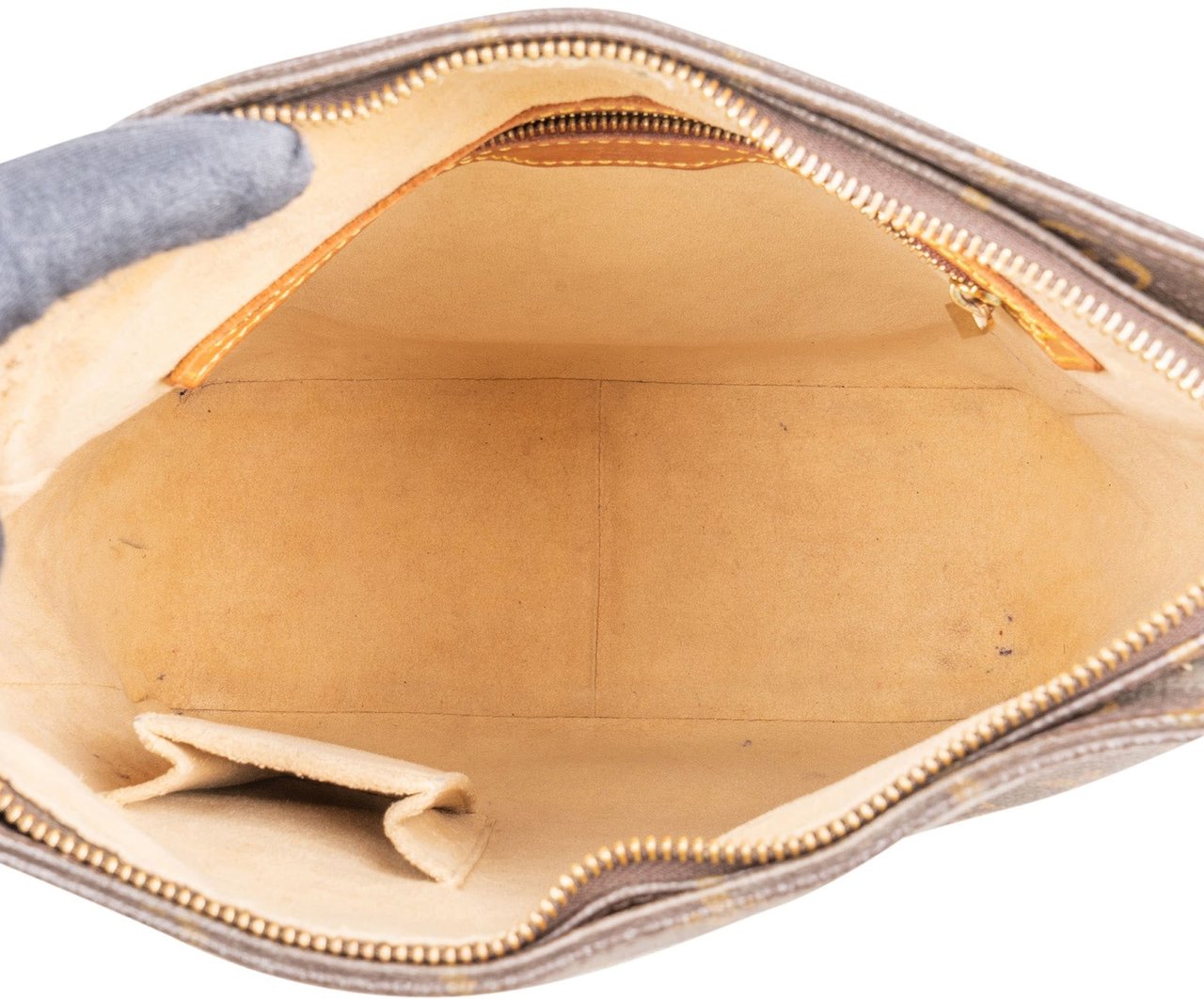 Louis Vuitton Louis Vuitton Monogram Canvas Looping GM Shoulder Bag Bruin