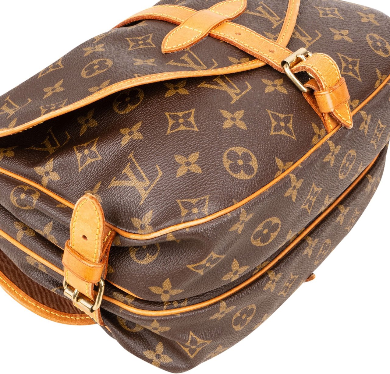 Louis Vuitton Louis Vuitton Monogram Canvas Saumur 30 Crossbody Bag Bruin
