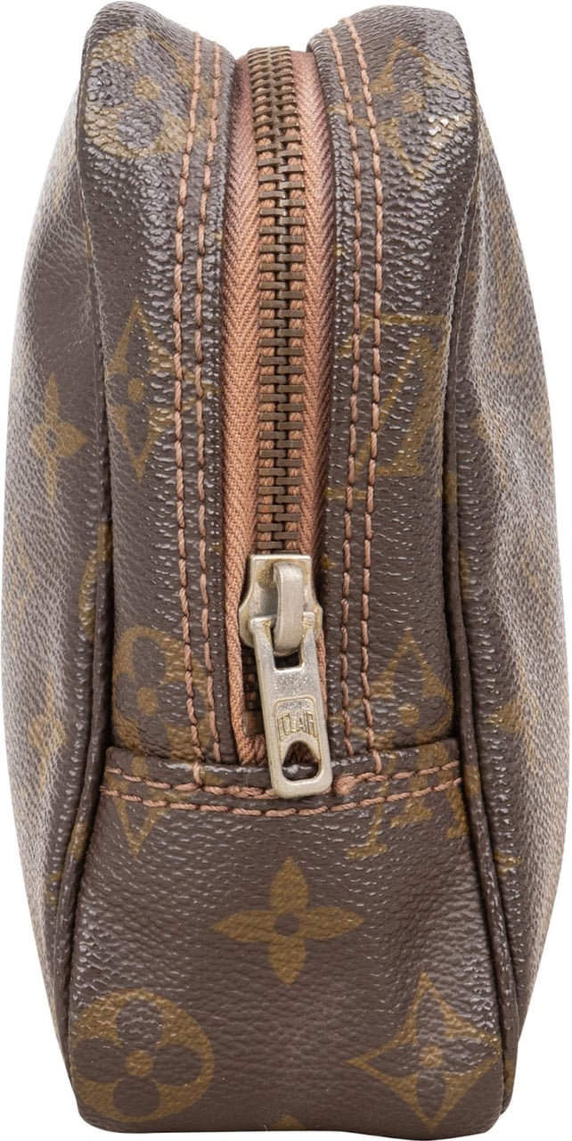 Louis Vuitton Louis Vuitton Monogram Canvas Trousse de Toilette 23 Clutch Bruin