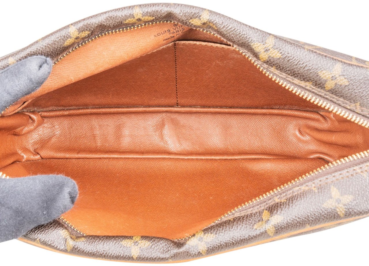 Louis Vuitton Louis Vuitton Monogram Canvas Compiegne 28 Clutch Bruin