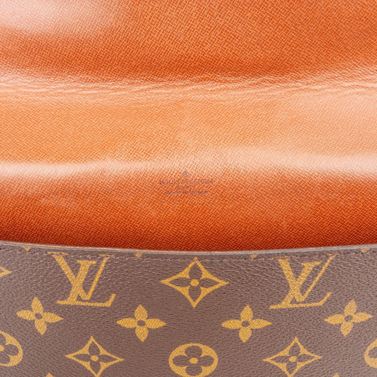 Louis Vuitton Louis Vuitton Monogram Canvas Porte Documents Senateur Handbag Bruin