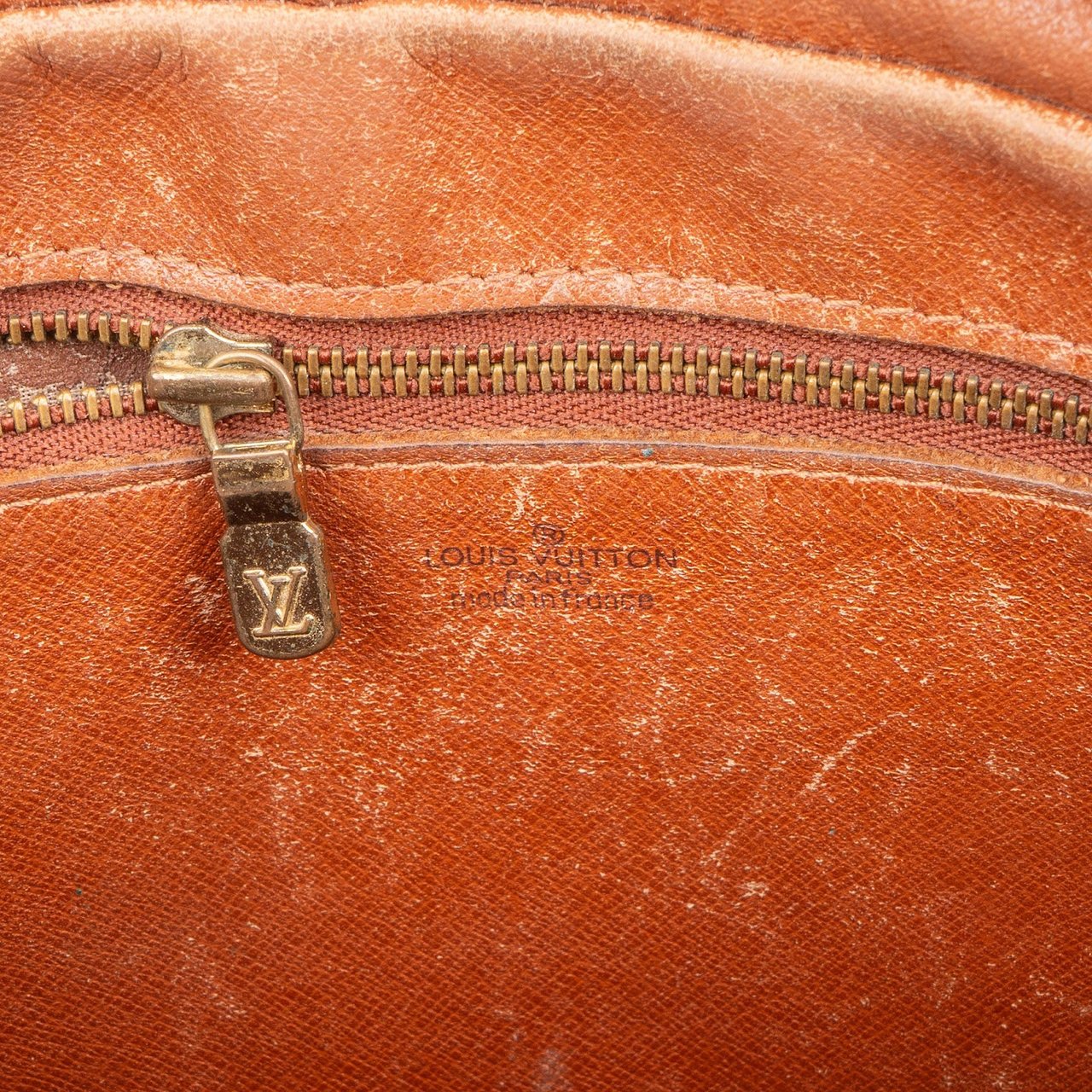 Louis Vuitton Louis Vuitton Monogram Canvas Jeune Fille GM Crossbody Bag Bruin