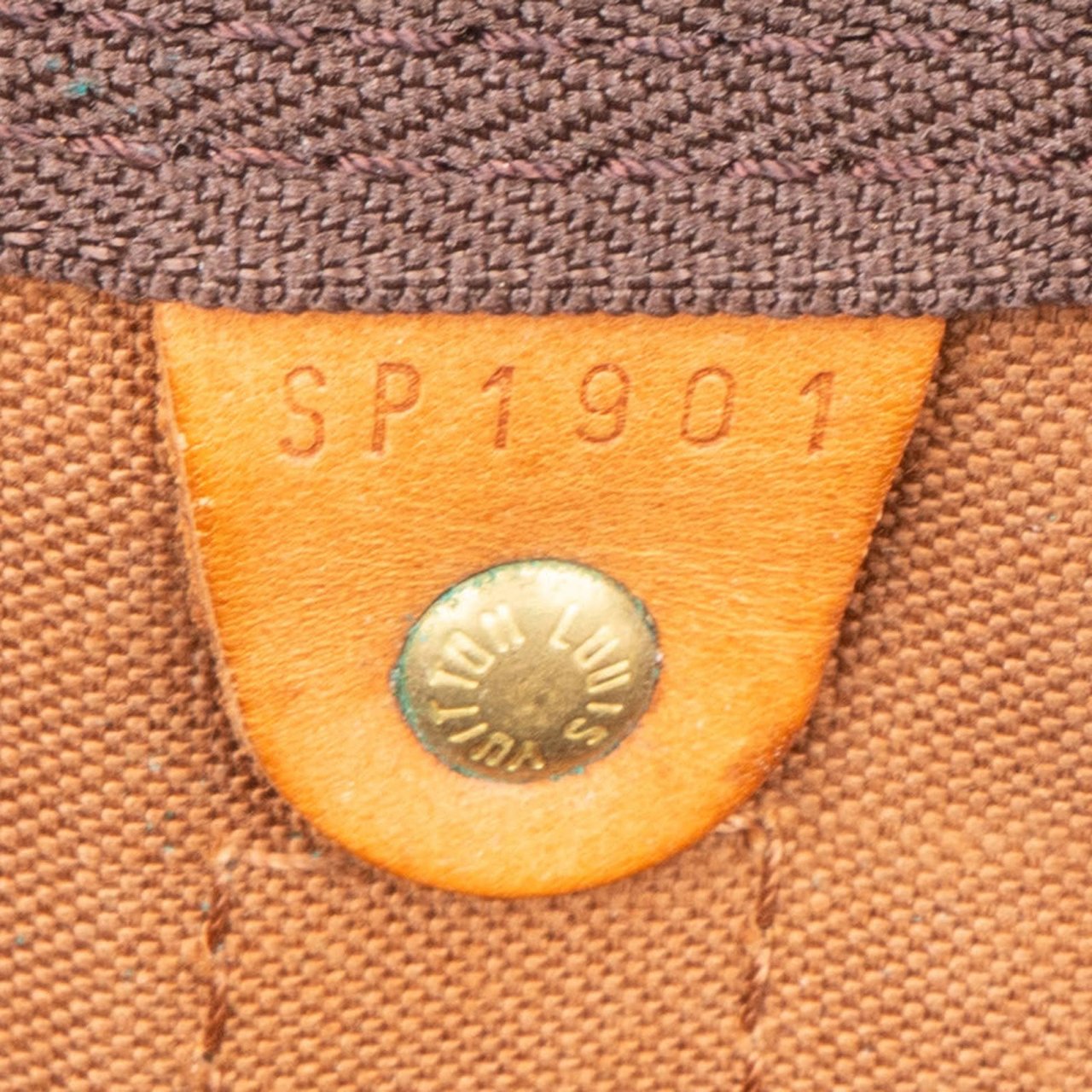 Louis Vuitton Louis Vuitton Monogram Canvas Keepall 55 Bandoulière Travel Bag Bruin