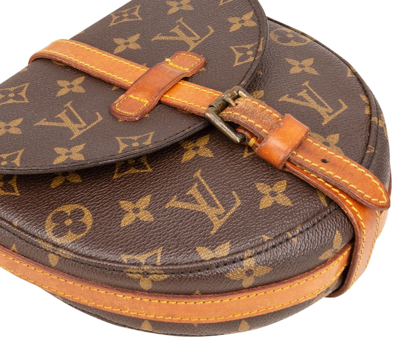 Louis Vuitton Louis Vuitton Monogram Canvas Chantilly PM Crossbody Bag Bruin