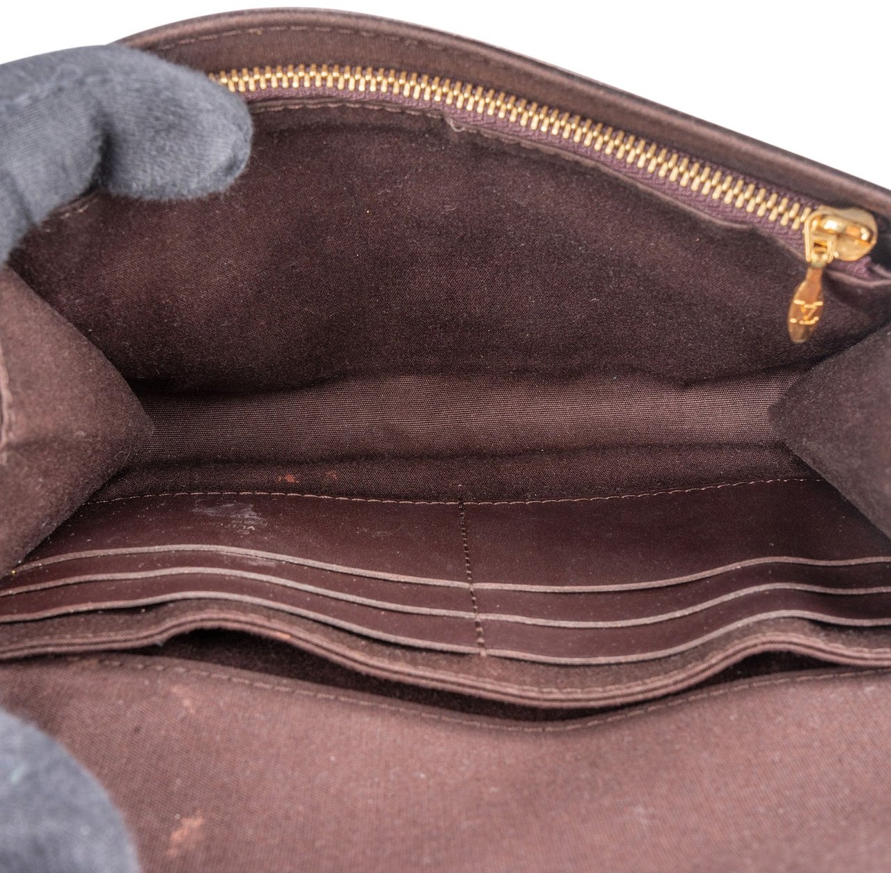 Louis Vuitton Louis Vuitton Monogram Vernis Bel Air Wallet Pochette Crossbody Bag Divers