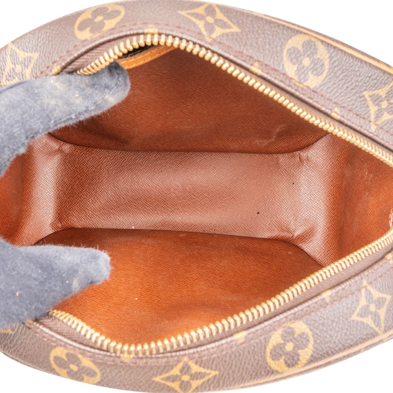 Louis Vuitton Louis Vuitton Monogram Canvas Blois Crossbody Bag Bruin