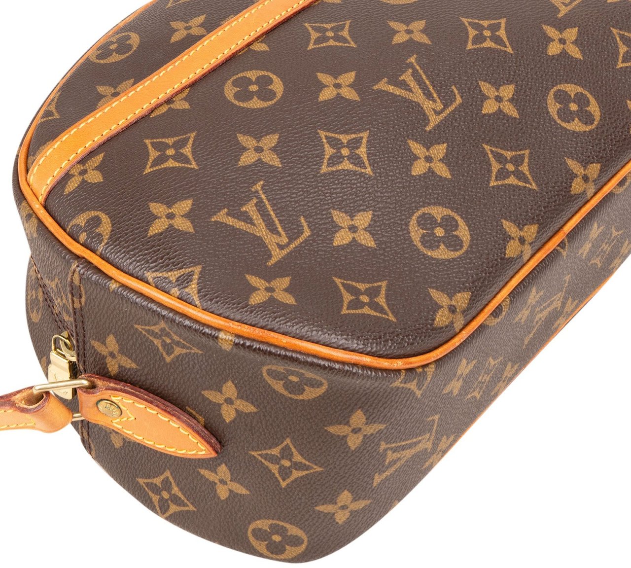 Louis Vuitton Louis Vuitton Monogram Canvas Blois Crossbody Bag Bruin