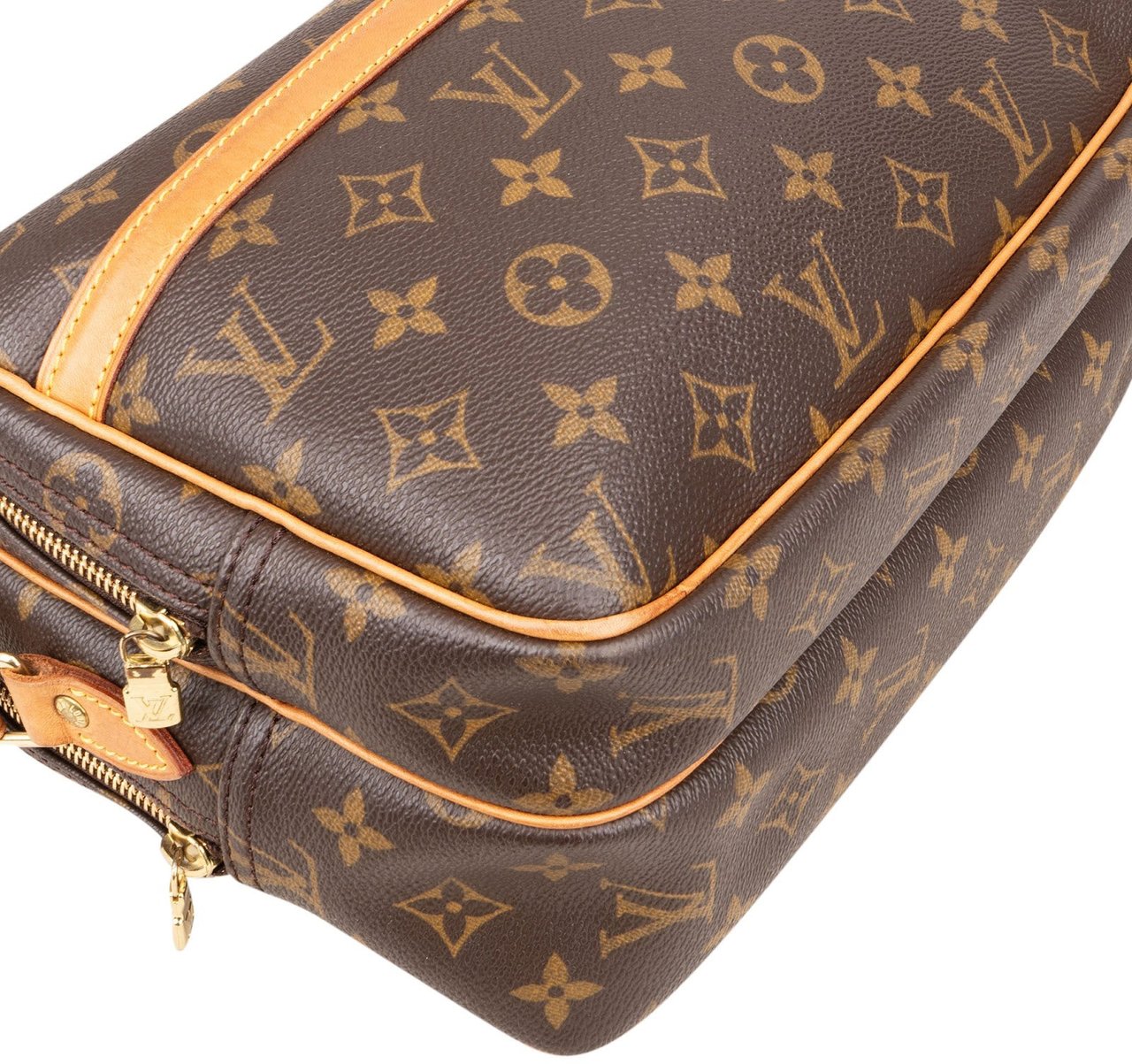 Louis Vuitton Louis Vuitton Monogram Canvas Reporter PM Crossbody Bag Bruin