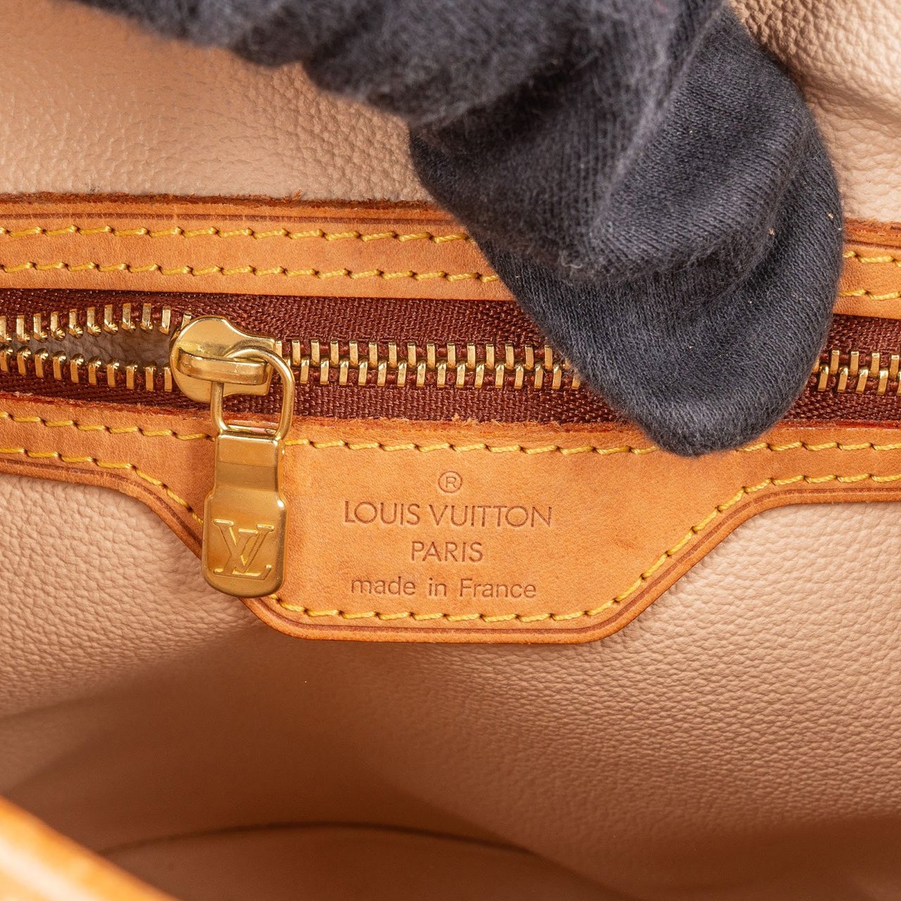 Louis Vuitton Louis Vuitton Monogram Canvas Bucket PM Shoulder Bag Bruin