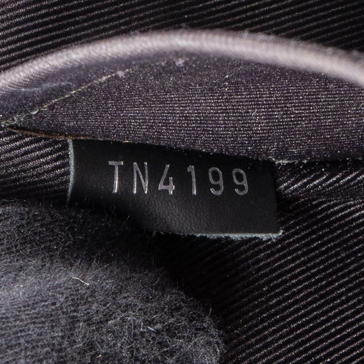 Louis Vuitton Louis Vuitton Canvas Monogram Eclipse Pochette Voyage MM Clutch Zwart