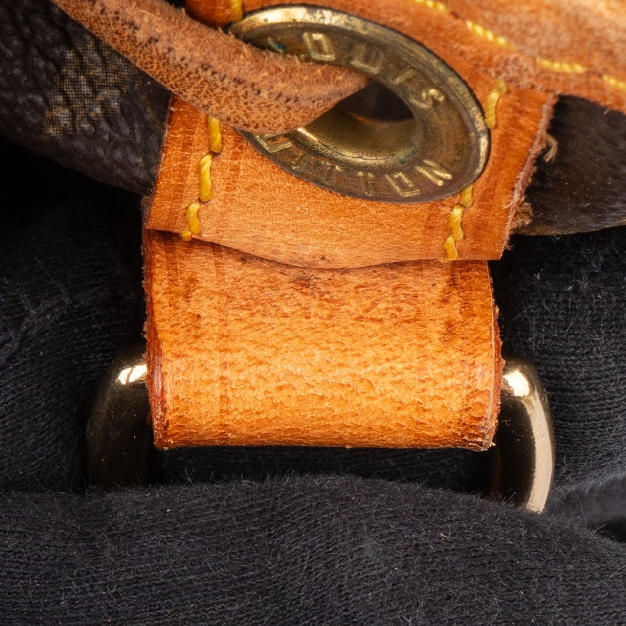 Louis Vuitton Louis Vuitton Monogram Canvas Sac Noé Grande Shoulder Bag Bruin