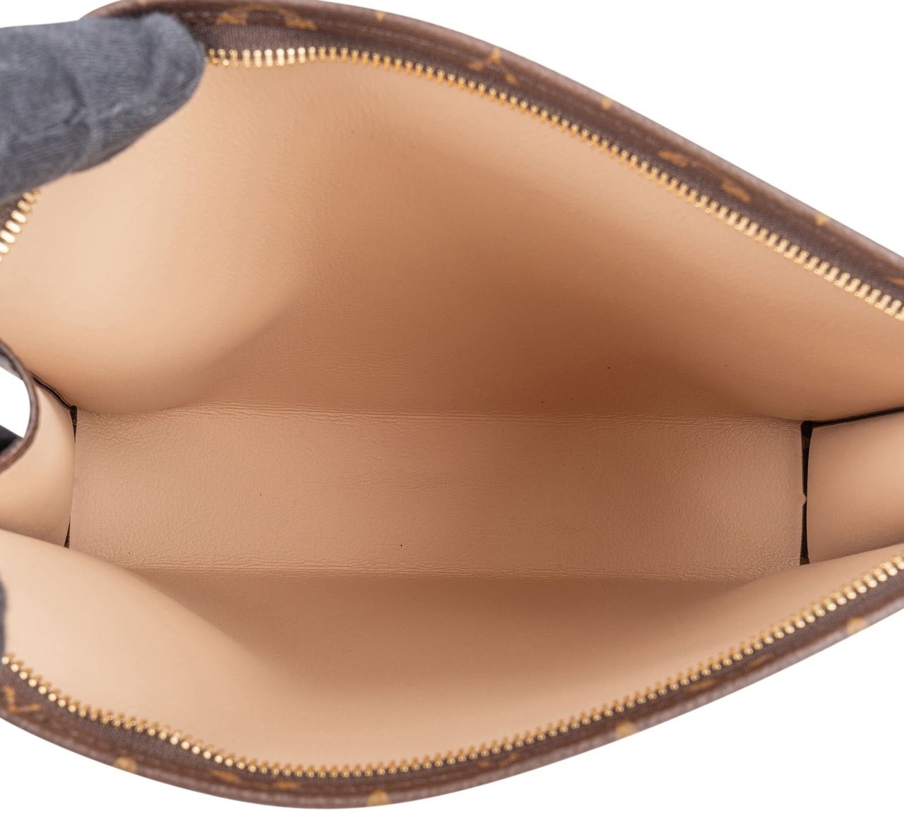 Louis Vuitton Louis Vuitton Monogram Canvas Poche Toilette 25 Clutch Bruin