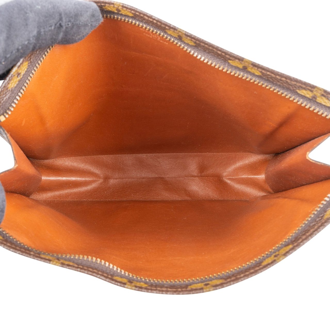 Louis Vuitton Louis Vuitton Monogram Canvas Poche Toilette 25 Clutch Bruin
