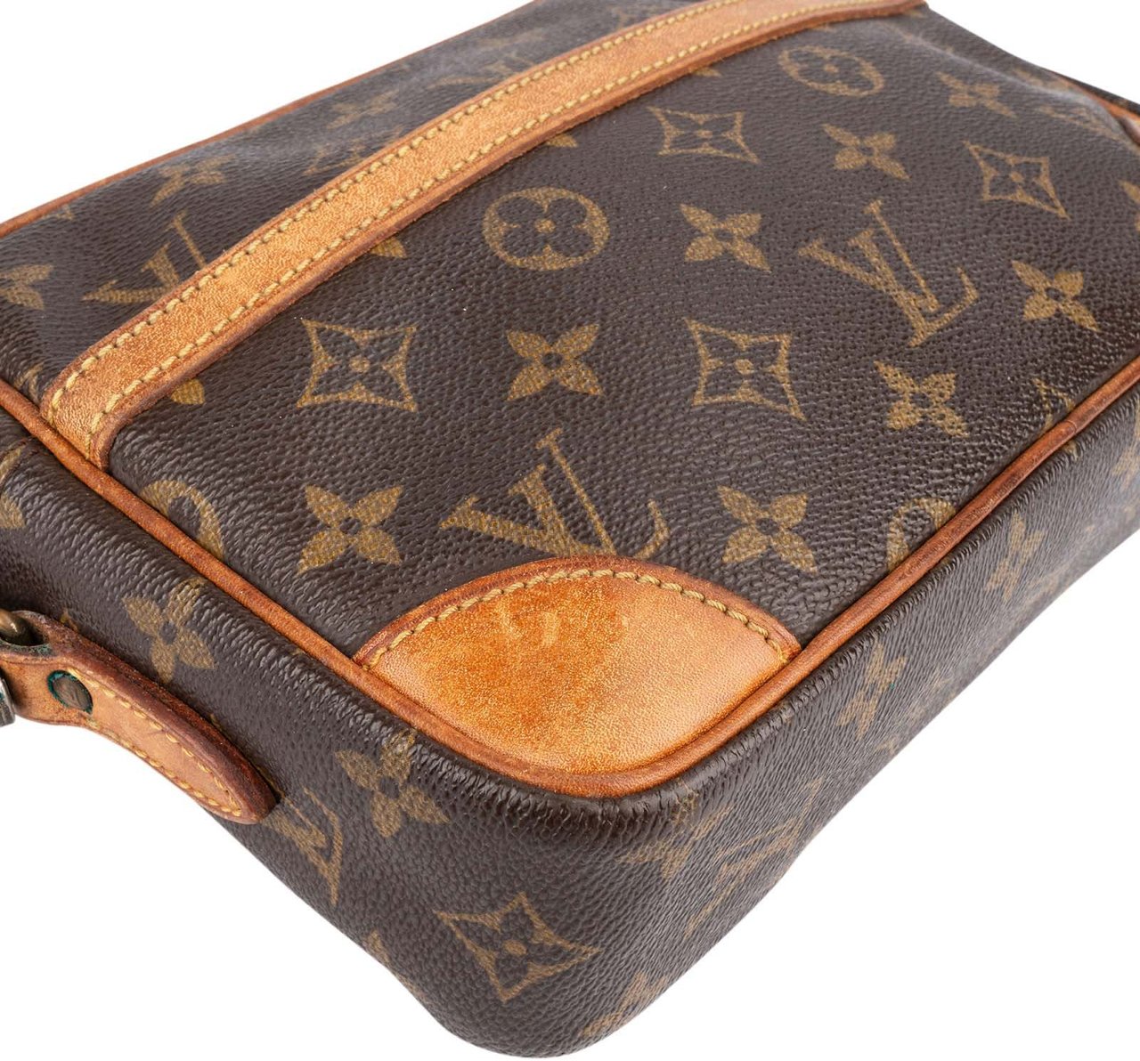 Louis Vuitton Louis Vuitton Monogram Canvas Trocadero 23 Crossbody Bag Bruin