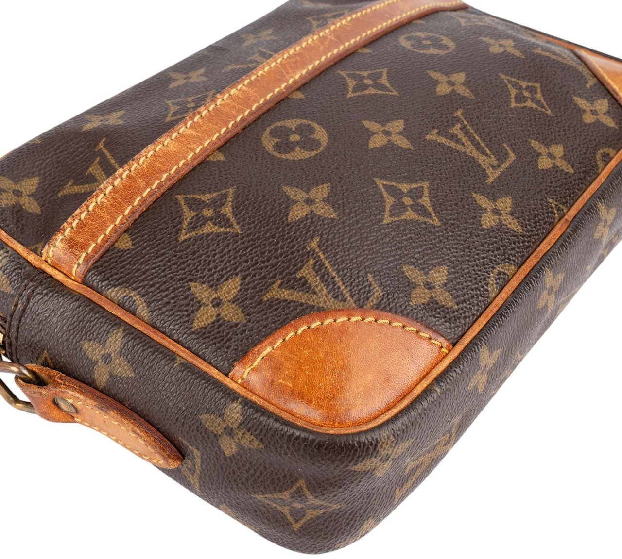 Louis Vuitton Louis Vuitton Monogram Canvas Trocadero 23 Crossbody Bag Bruin