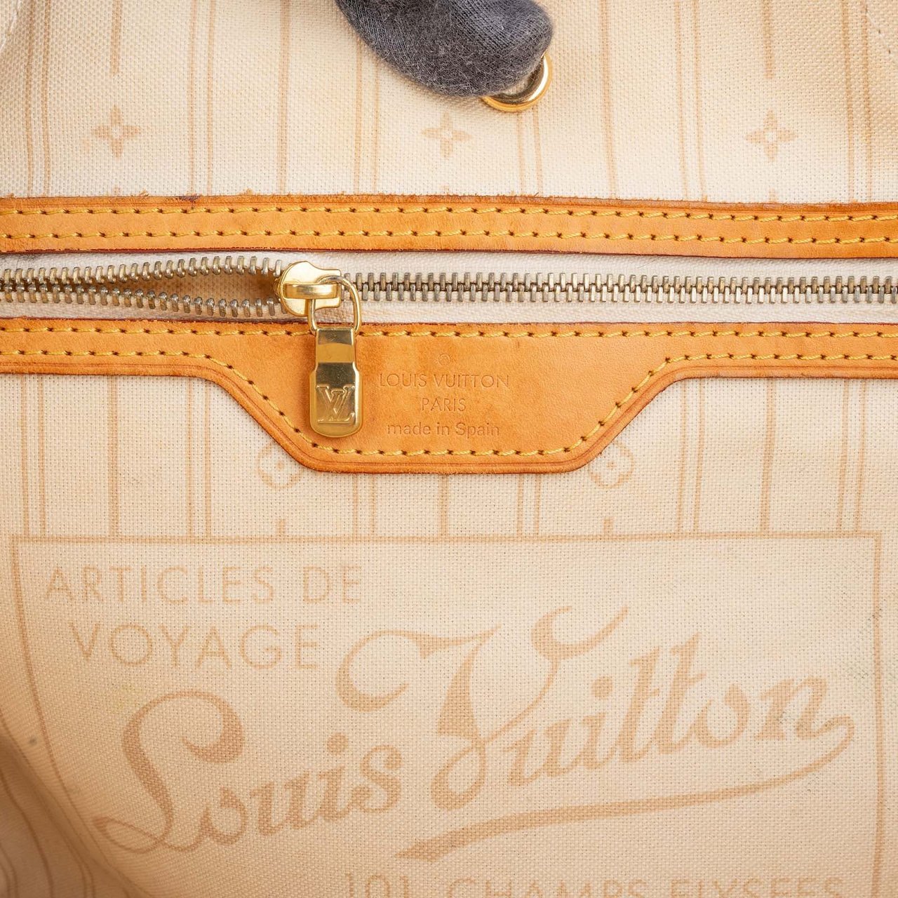 Louis Vuitton Louis Vuitton Monogram Damier Azur Neverfull MM Shoulder Bag Wit