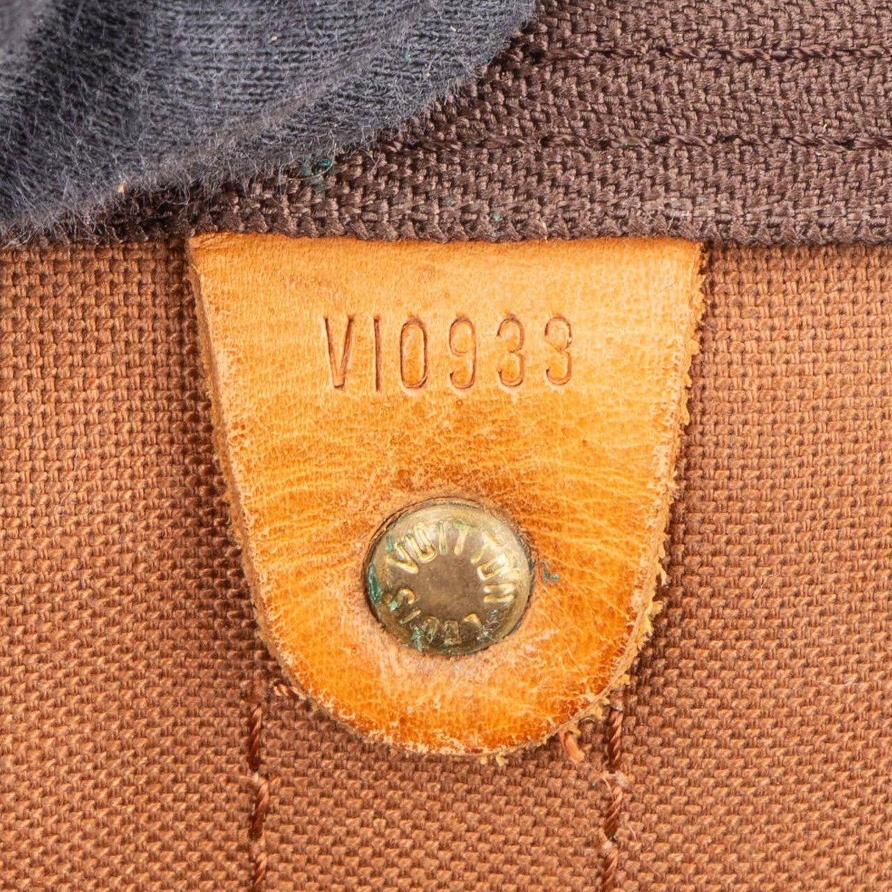 Louis Vuitton Louis Vuitton Monogram Canvas Keepall 45 Bandoulière Travel Bag Bruin