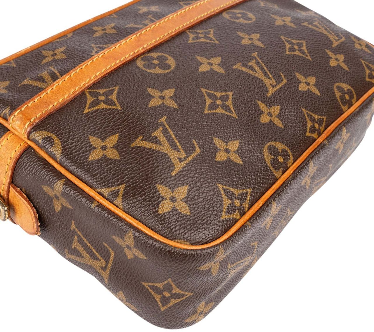 Louis Vuitton Louis Vuitton Monogram Canvas Compiegne 23 Clutch Bruin