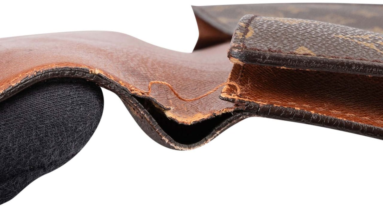 Louis Vuitton Louis Vuitton Monogram Canvas Porte Documents Laptop Clutch Bruin