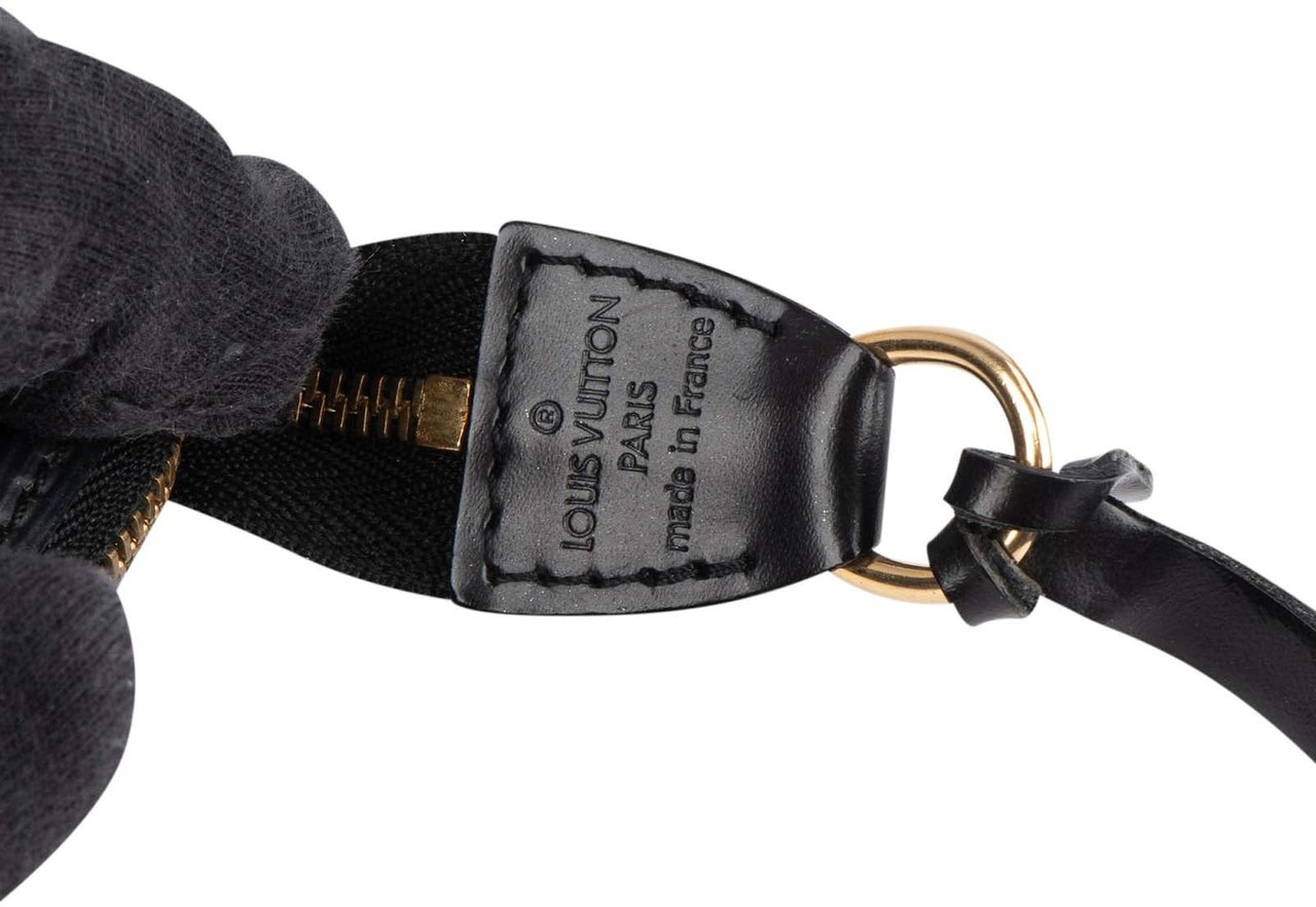 Louis Vuitton Louis Vuitton Noir Epi Leather Pochette Accessoires Handbag Zwart