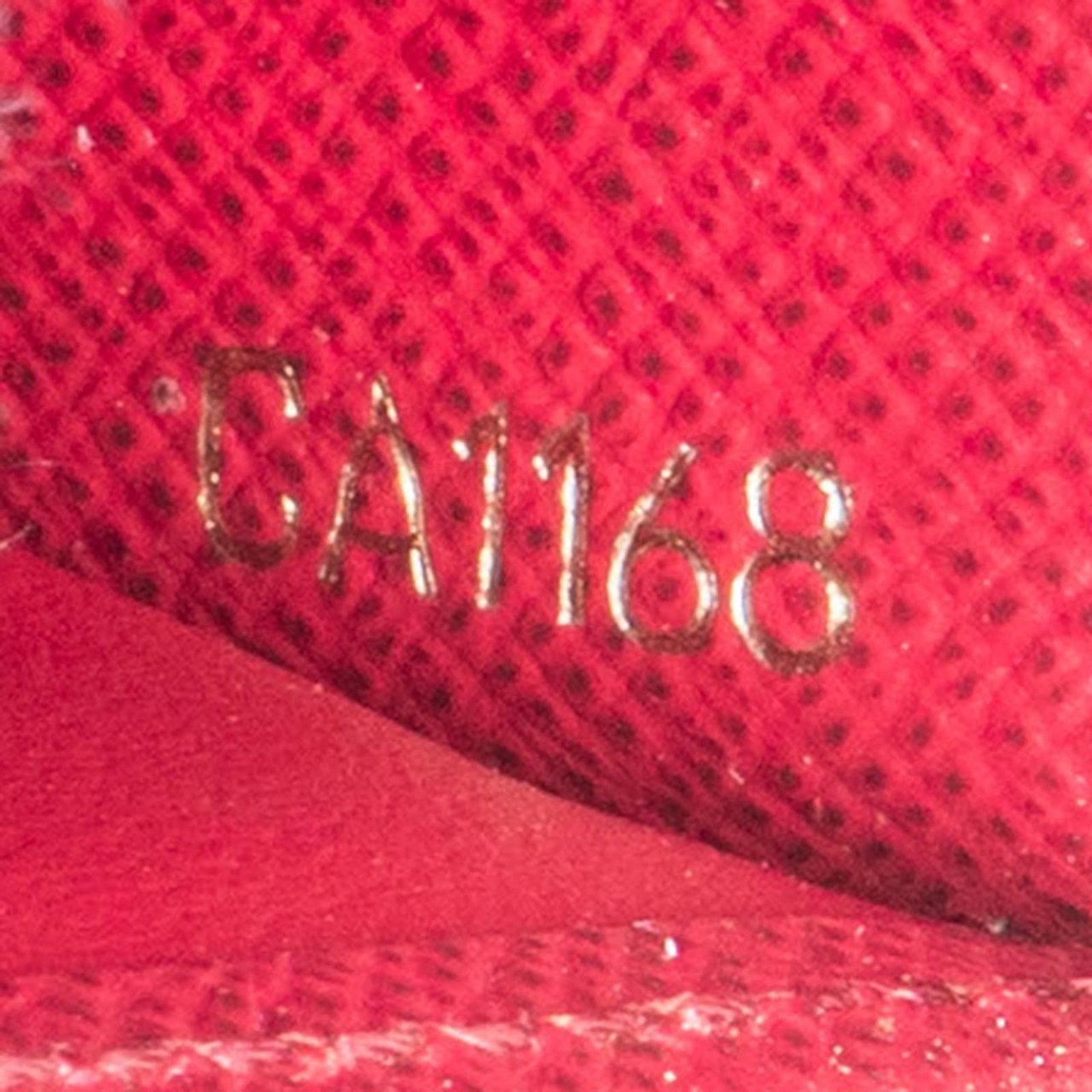 Louis Vuitton Louis Vuitton Monogram Canvas Zippy Wallet Bruin