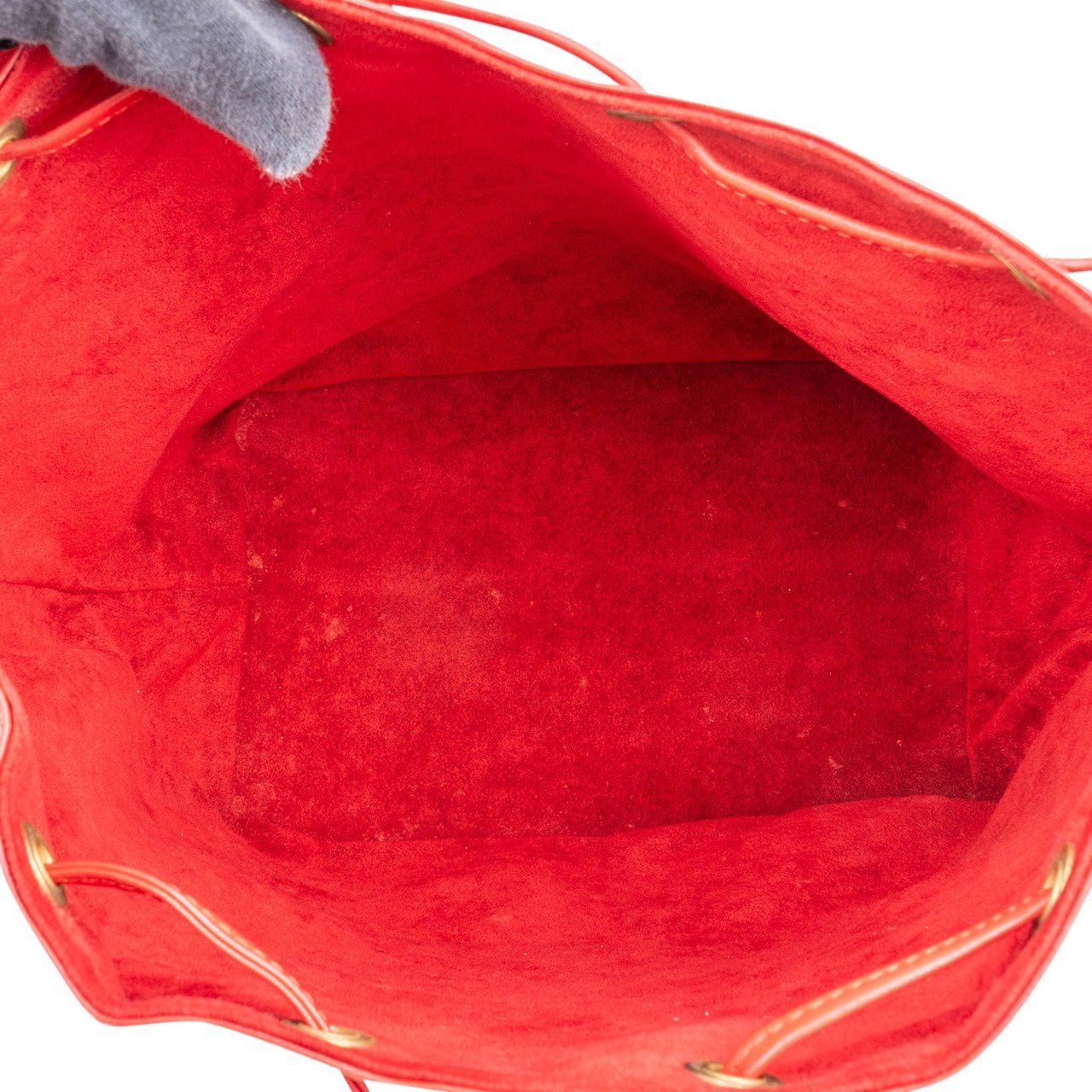 Louis Vuitton Red Epi Leather Sac Noé Grande Shoulder Bag Rood