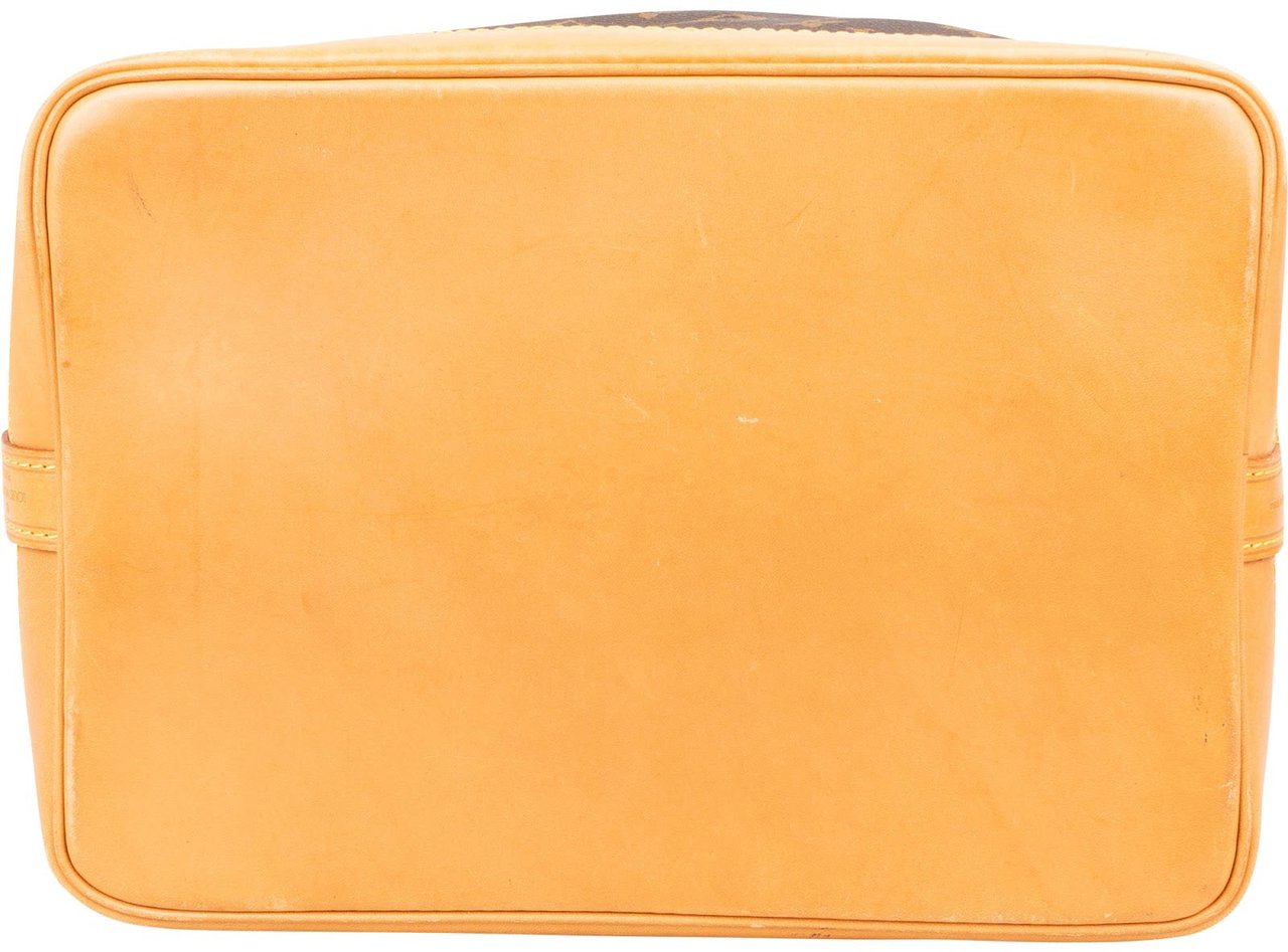 Louis Vuitton Louis Vuitton Monogram Canvas Sac Noé Grande Shoulder Bag Bruin