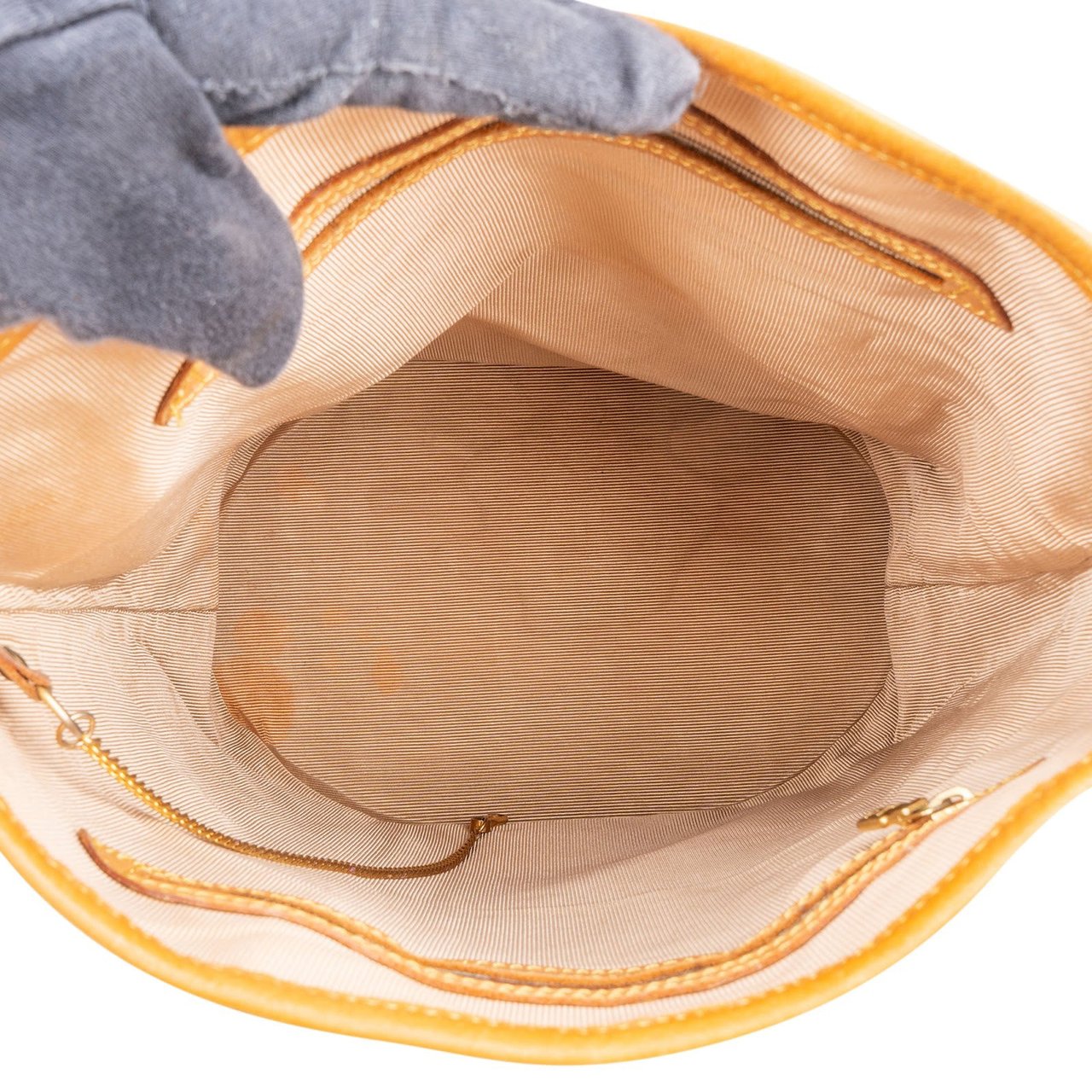 Louis Vuitton Louis Vuitton Monogram Canvas Bucket GM Shoulder Bag Bruin