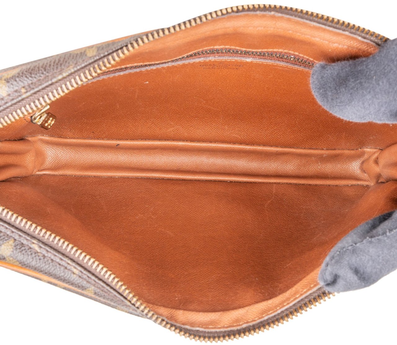 Louis Vuitton Louis Vuitton Canvas Monogram Marly Dragonne Clutch Bruin