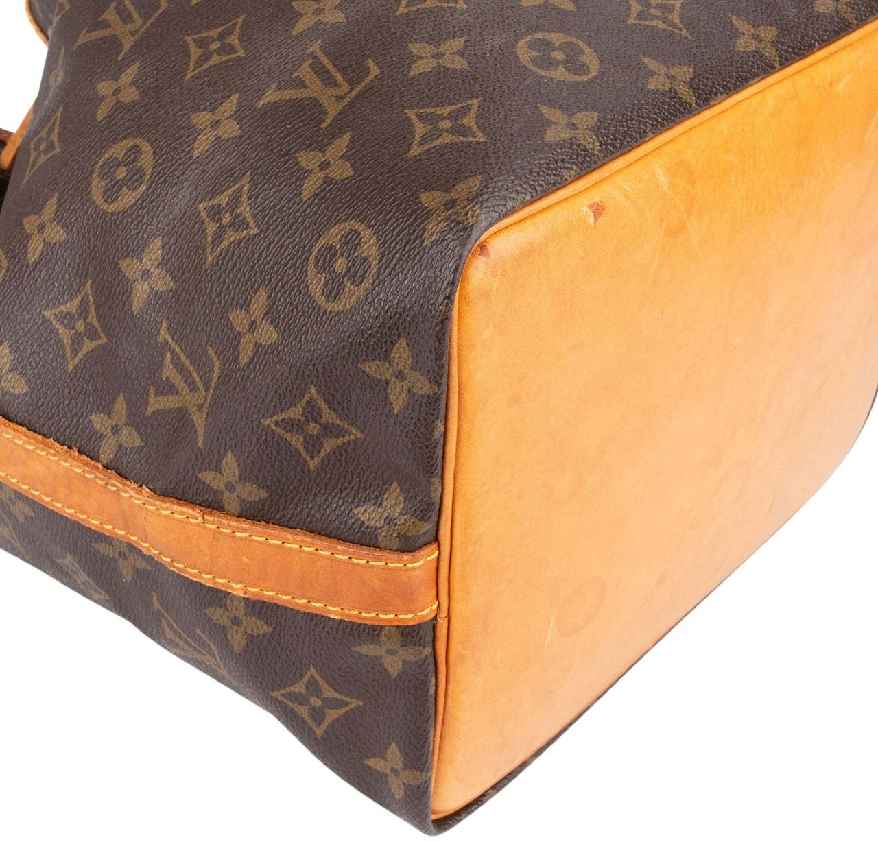 Louis Vuitton Louis Vuitton Monogram Canvas Sac Noé Petit Shoulder Bag Bruin