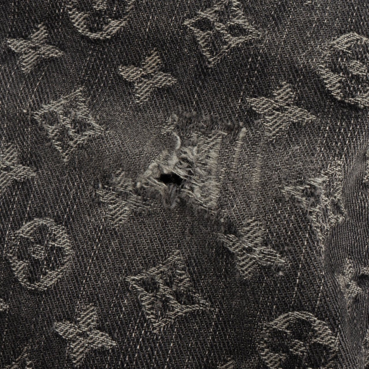 Louis Vuitton Louis Vuitton Monogram Denim Mahina Shoulder Crossbody Bag Zwart