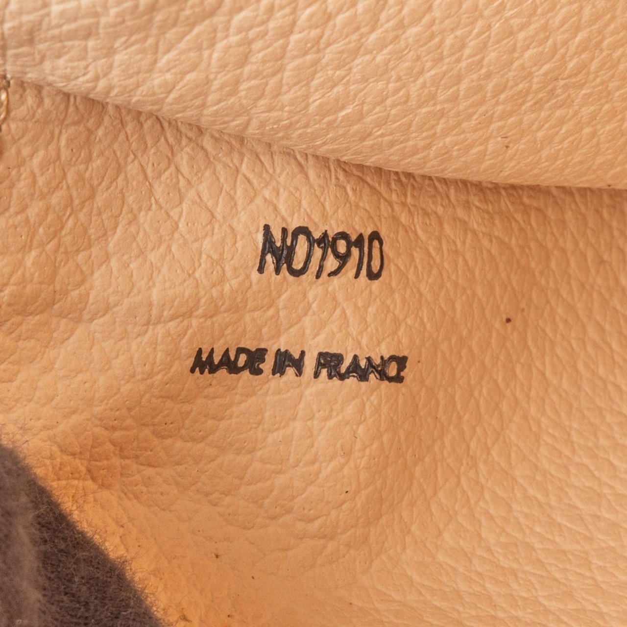 Louis Vuitton Louis Vuitton Monogram Canvas Trousse Toilette 28 Clutch Bruin