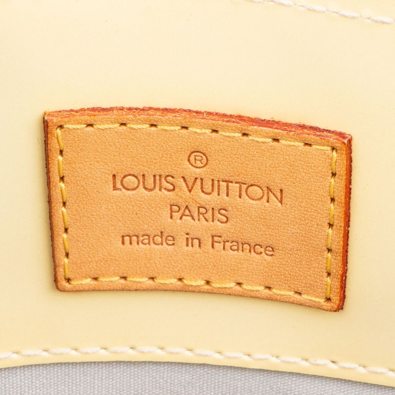 Louis Vuitton Louis Vuitton Monogram Vernis Reade PM Handbag Divers
