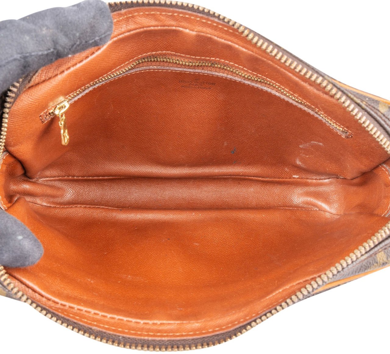 Louis Vuitton Louis Vuitton Canvas Monogram Marly Dragonne Clutch Bruin