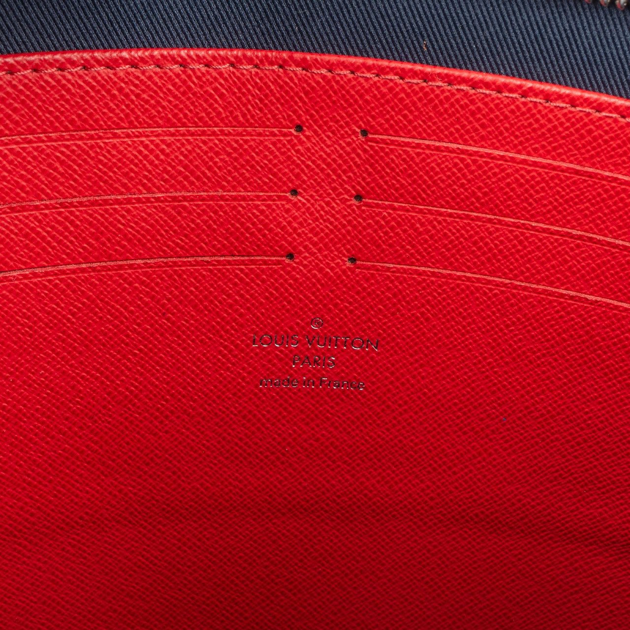 Louis Vuitton Louis Vuitton Marine Bicolor Taiga Leather Pochette Jour Clutch Navy