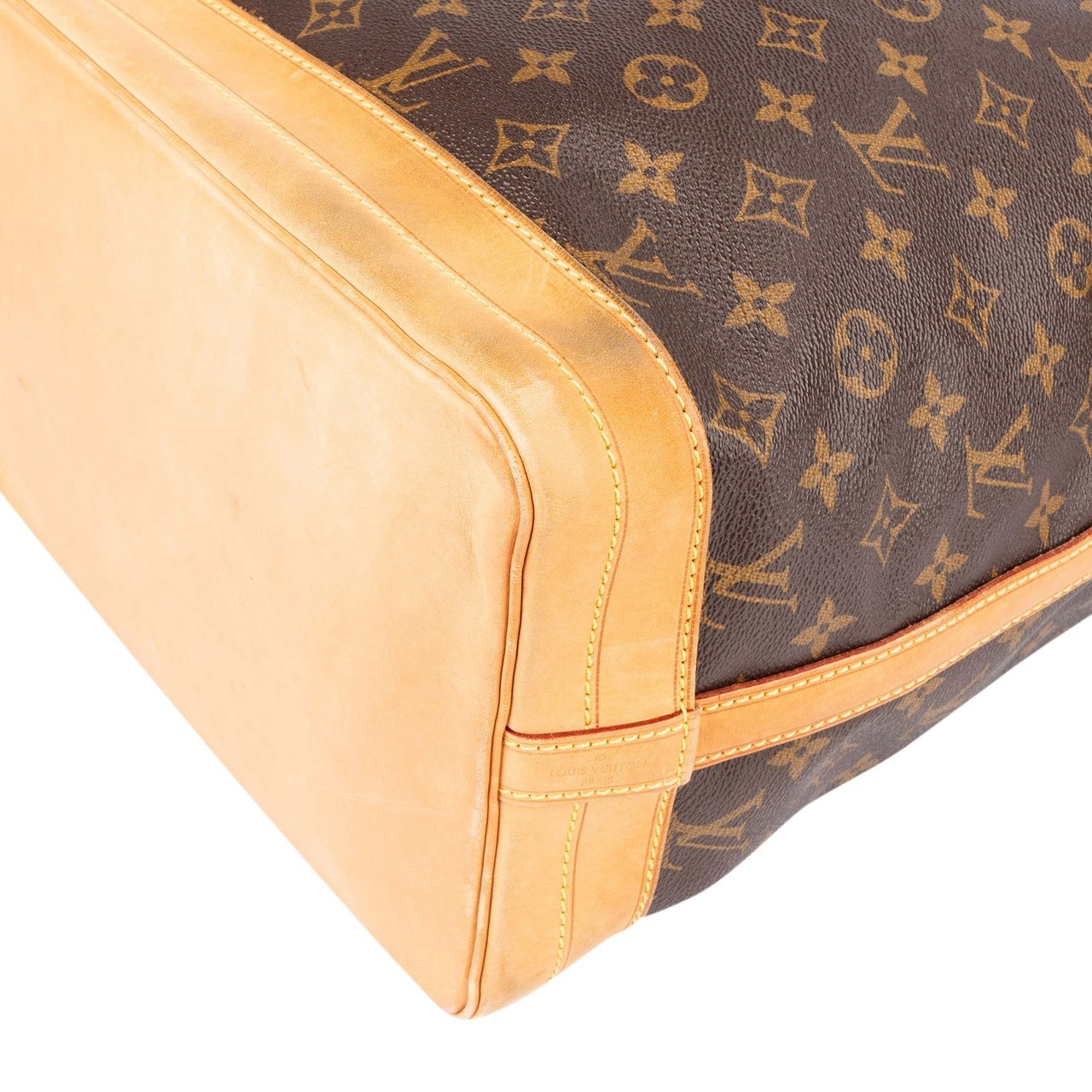Louis Vuitton Louis Vuitton Monogram Canvas Sac Noé Grande Shoulder Bag Bruin