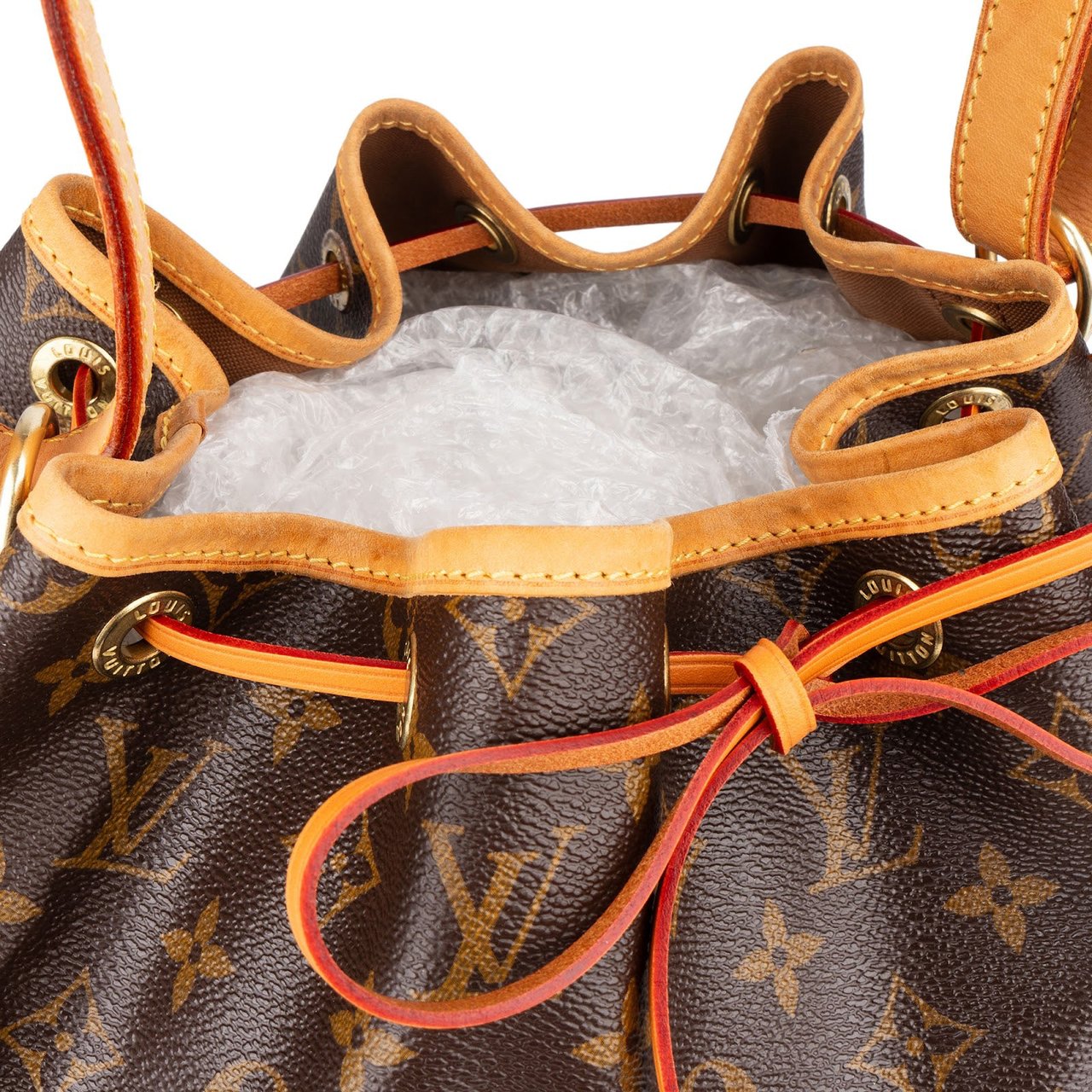 Louis Vuitton Louis Vuitton Monogram Canvas Sac Noé Grande Shoulder Bag Bruin