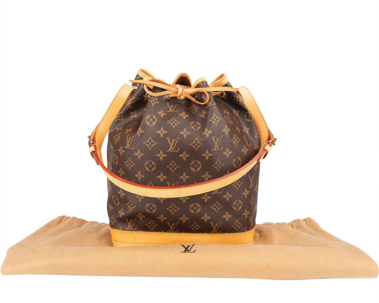 Louis Vuitton Louis Vuitton Monogram Canvas Sac Noé Grande Shoulder Bag Bruin
