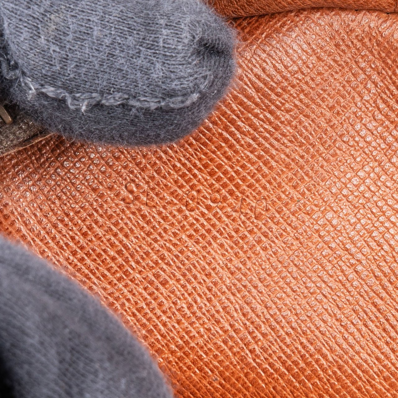 Louis Vuitton Louis Vuitton Monogram Canvas Compiegne 28 Clutch Bruin