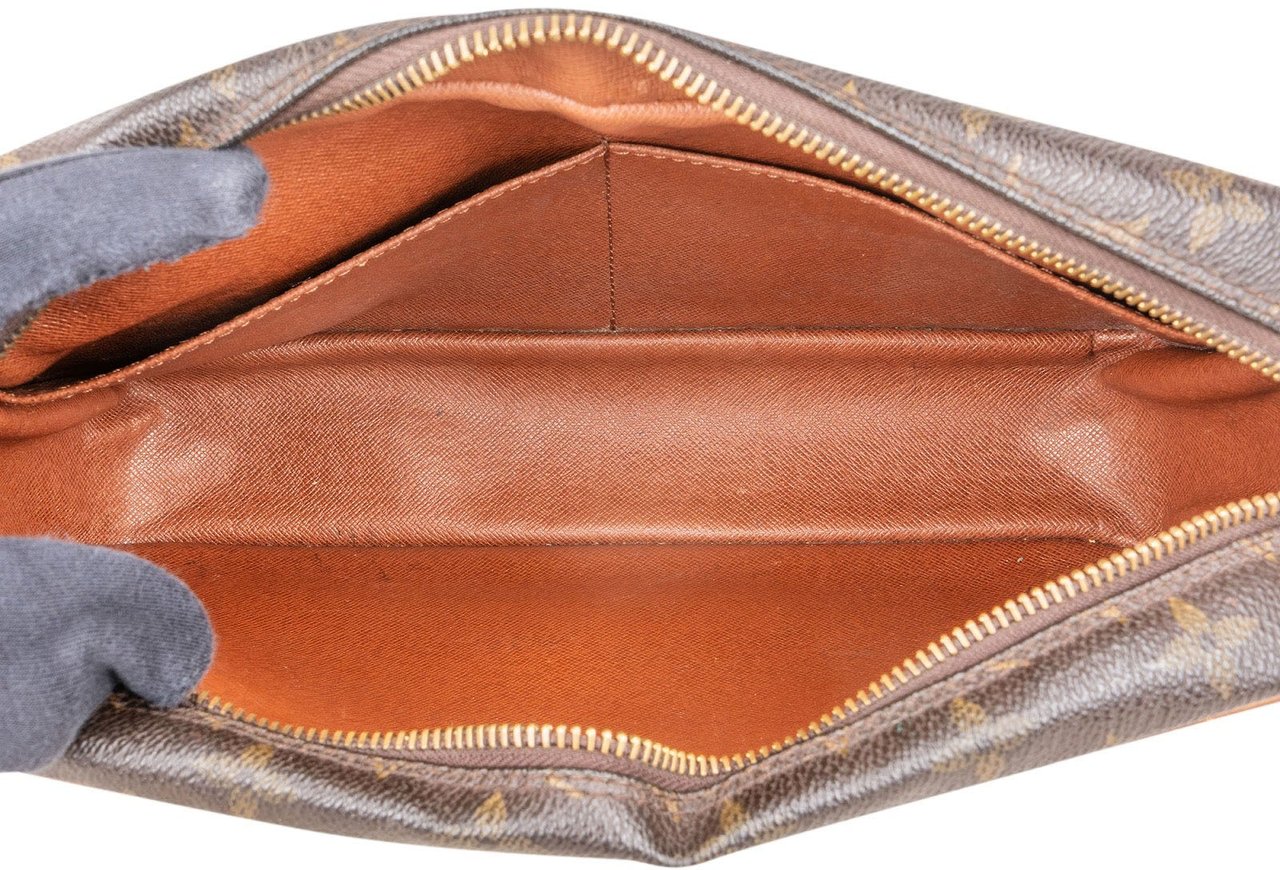 Louis Vuitton Louis Vuitton Monogram Canvas Compiegne 28 Clutch Bruin