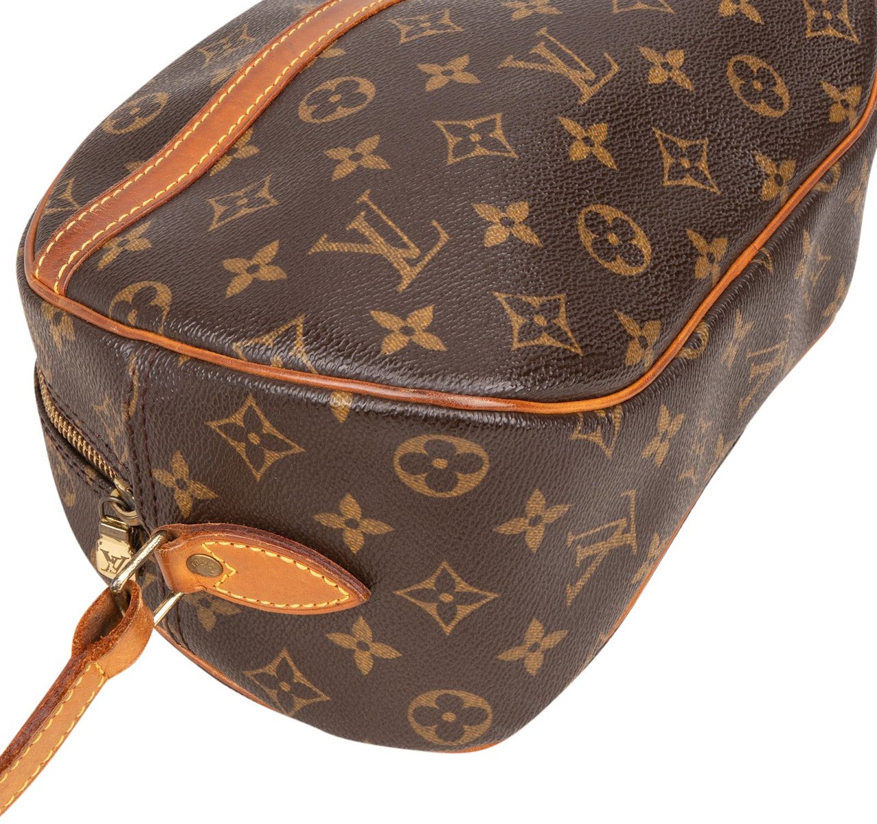 Louis Vuitton Louis Vuitton Monogram Canvas Blois Crossbody Bag Bruin