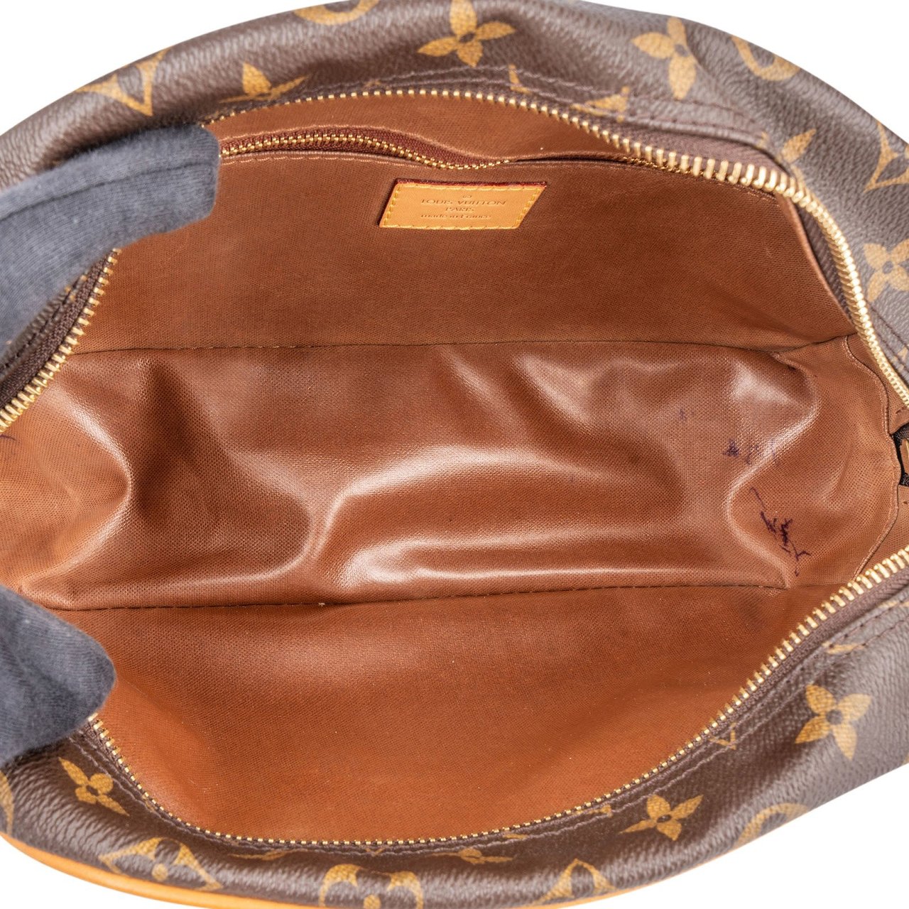 Louis Vuitton Monogram Canvas Toiletry 25 Bag Bruin
