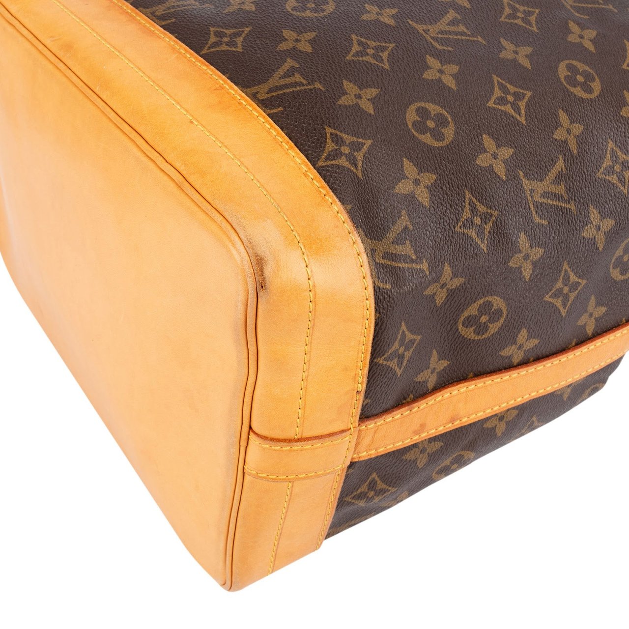 Louis Vuitton Louis Vuitton Monogram Canvas Sac Noé Grande Shoulder Bag Bruin